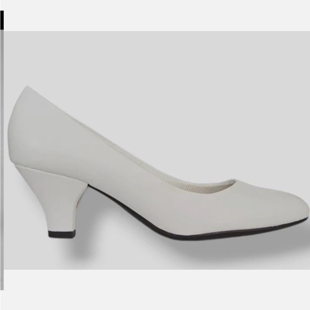 EASY STREET Womens White Fabulous Round Toe Block Heel Slip On Pumps Shoes 8 M - Picture 3 of 13